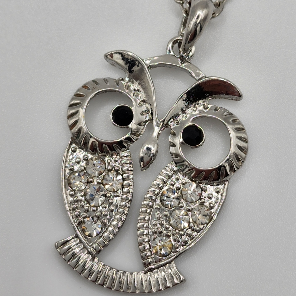 Owl Necklace Silvertone Rhinestones